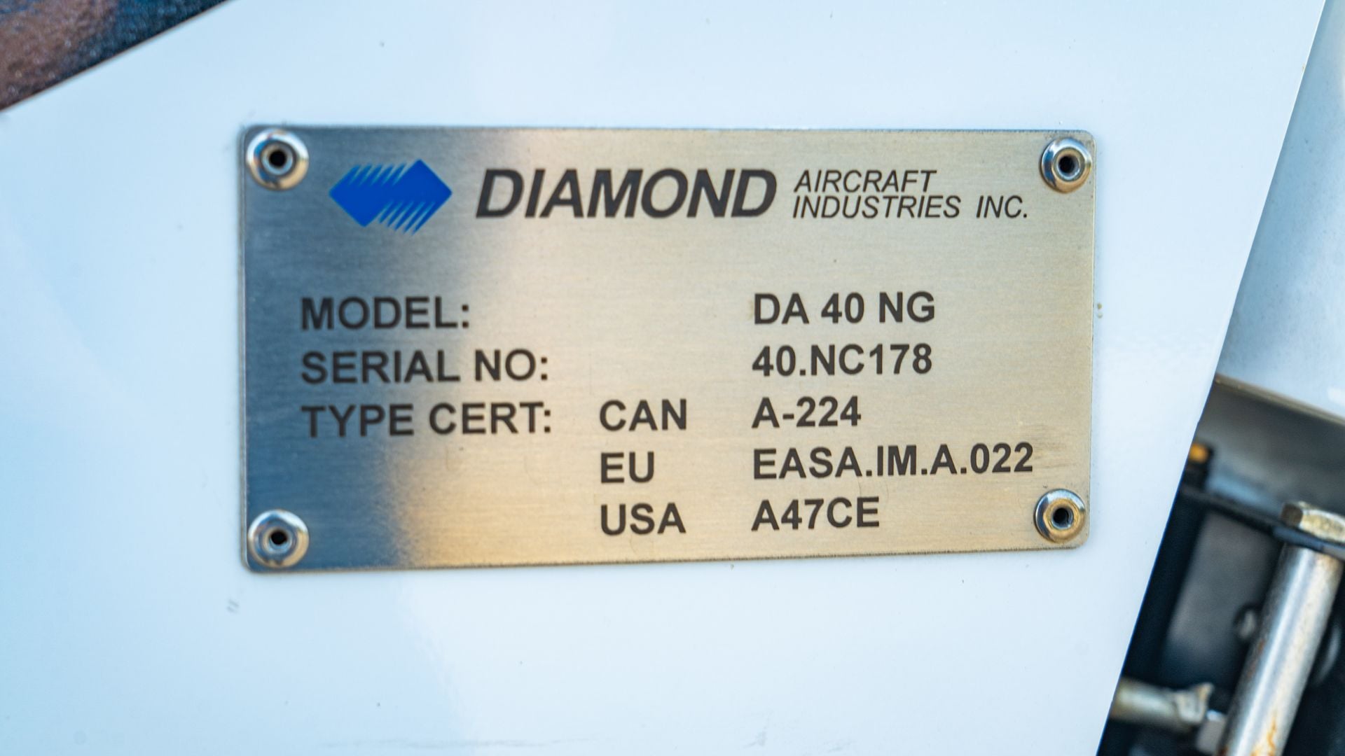 2022/DA40/Diamond/U00207
