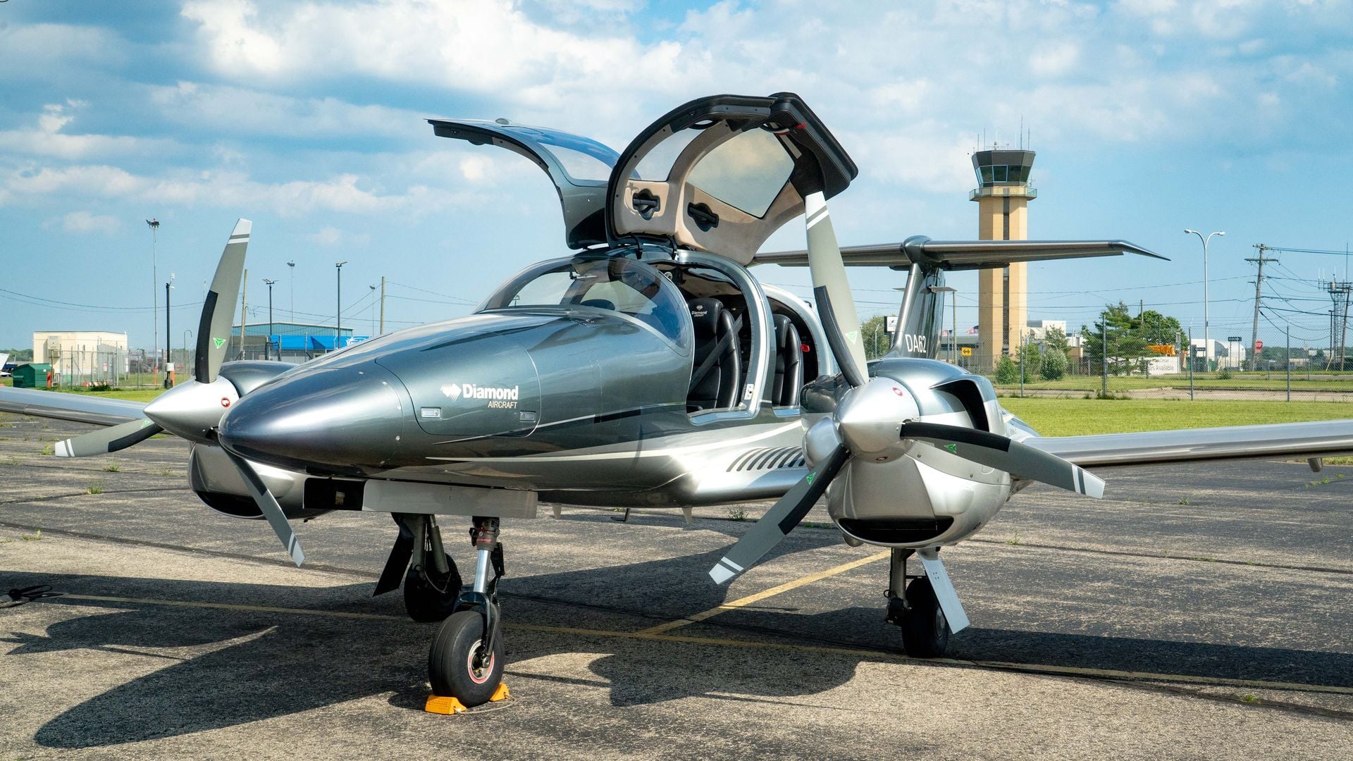 2018 Diamond DA62 for sale