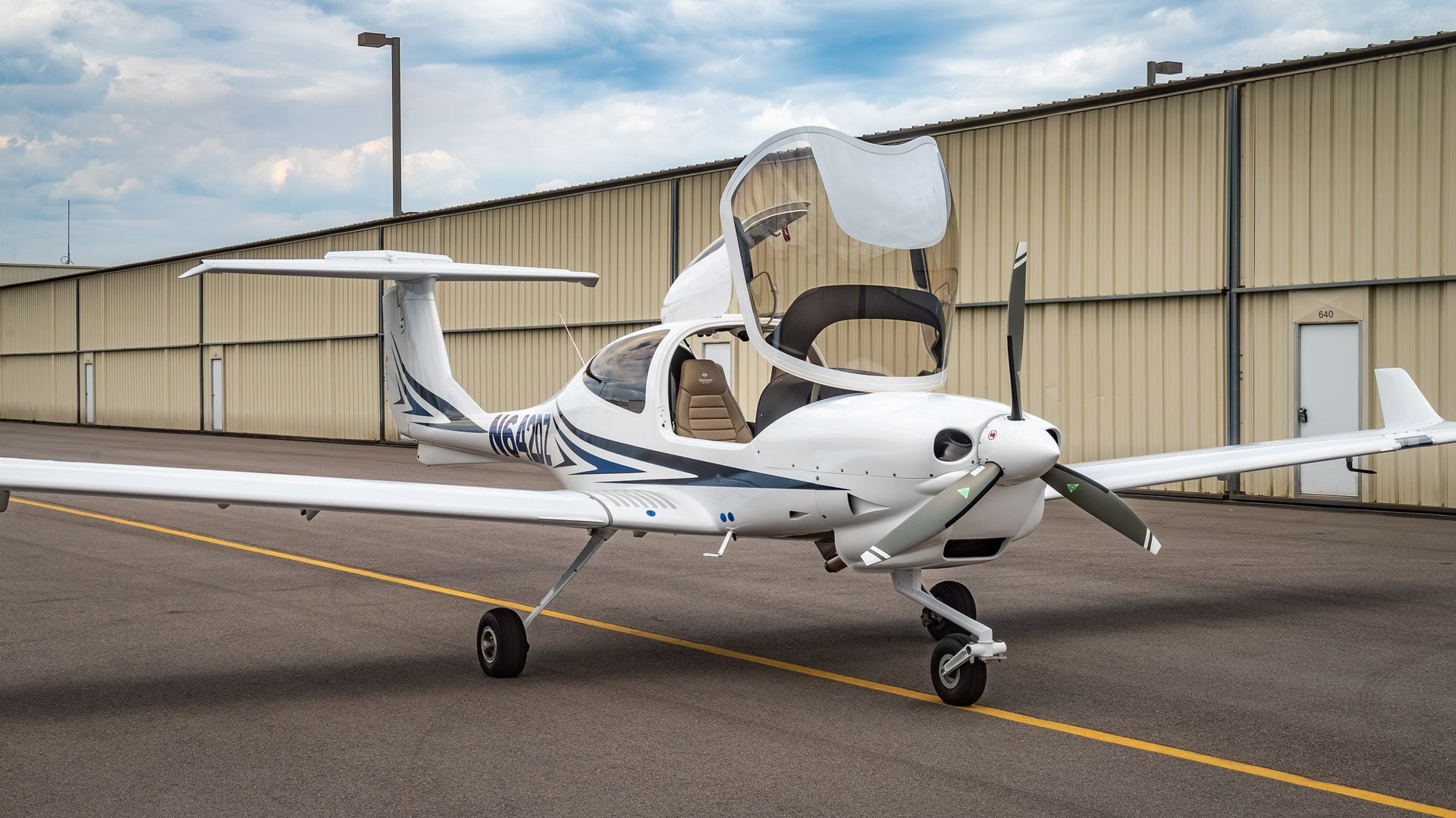 2023 Diamond DA40 for sale