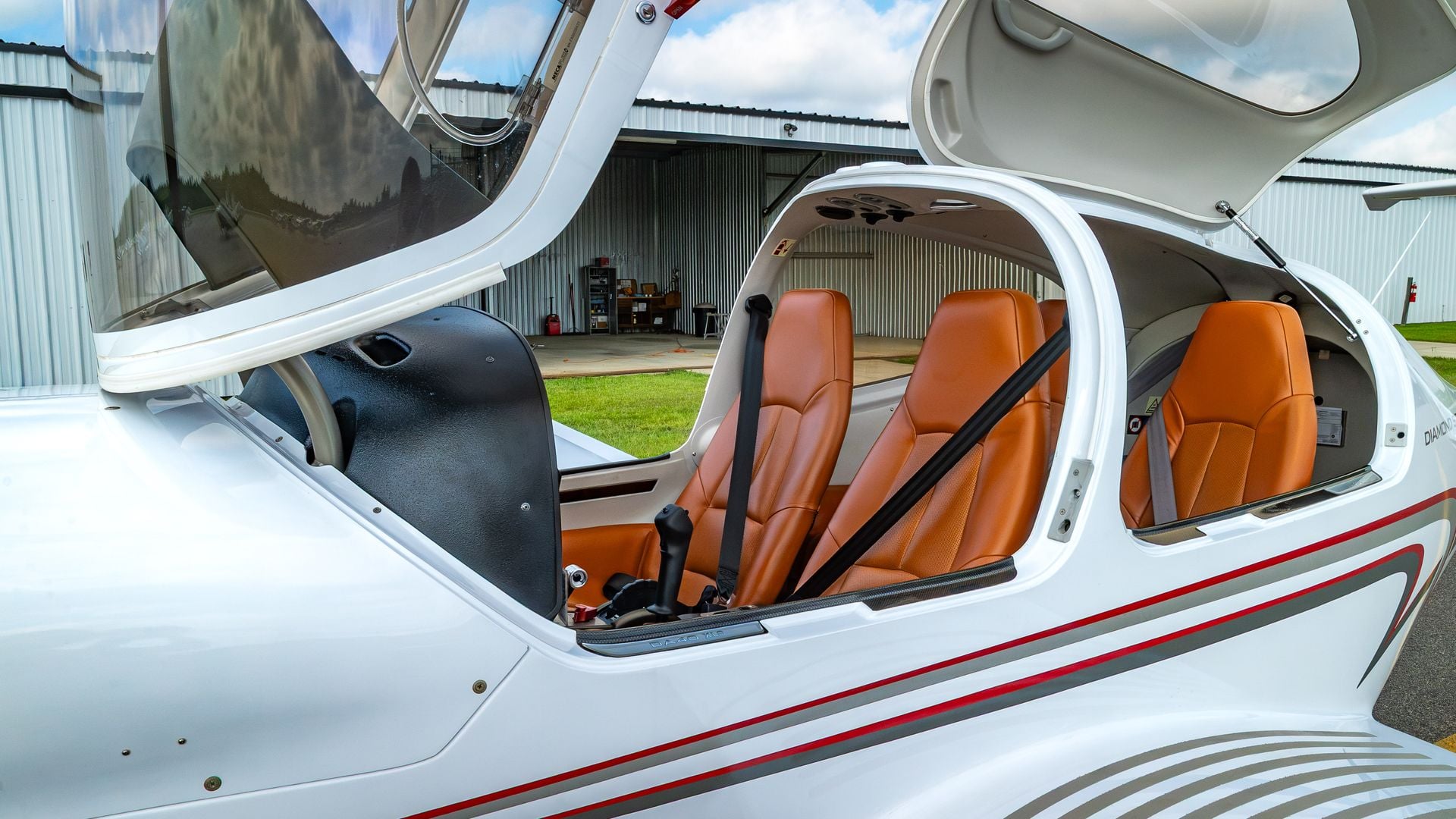 N892DS - 2008/DA40/Diamond/U0012886